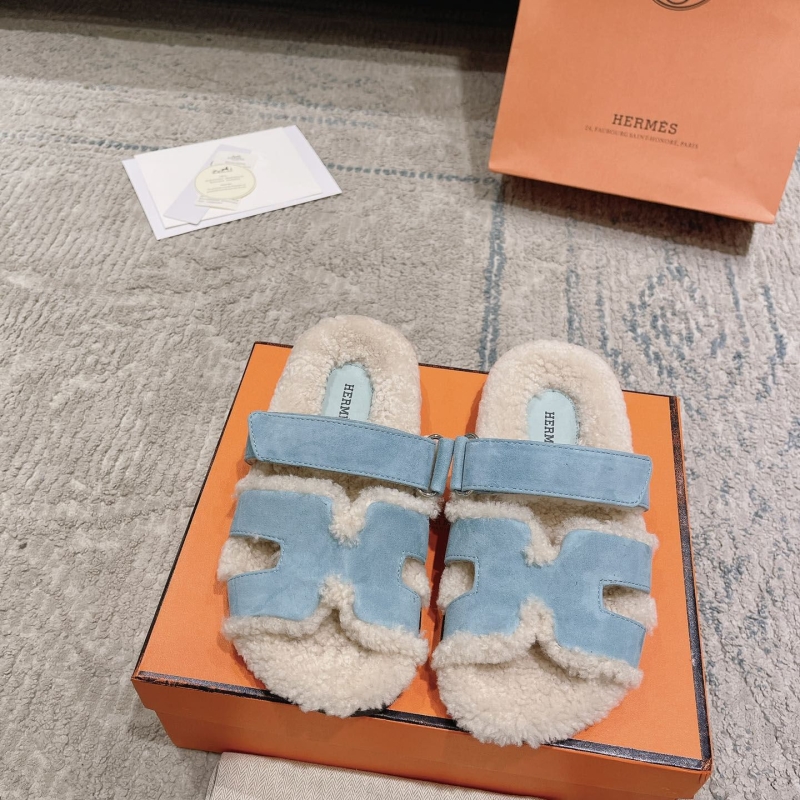 H**mes slippers